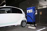 電気自動車用急速充電器(西新宿第四橋駐車場) イメージ