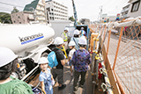 いよいよ地下の工事現場に入ります