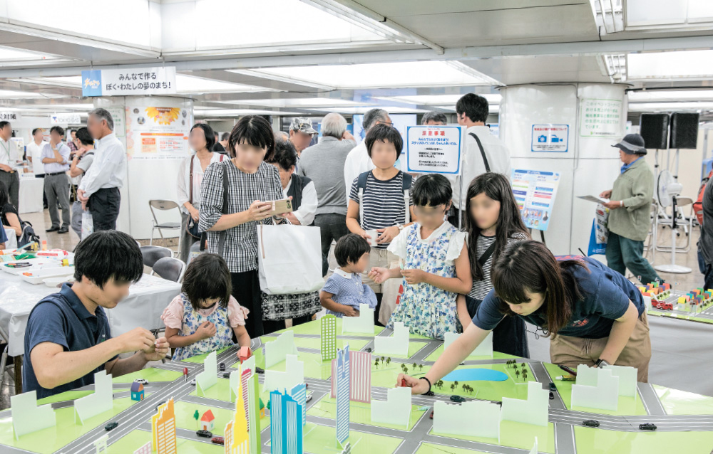 イベント（新宿駅西口広場イベントコーナー）