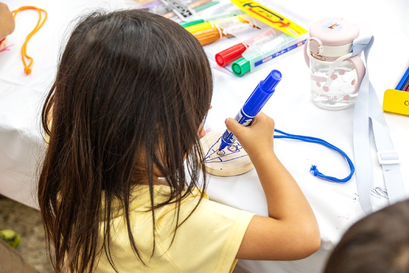 木のペンダント作り体験